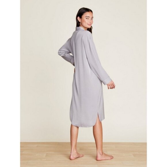 💕BAREFOOT DREAMS Washed Satin Piped Nightshirt Love Embroidery Dove Gray XL NWT - Picture 4 of 16